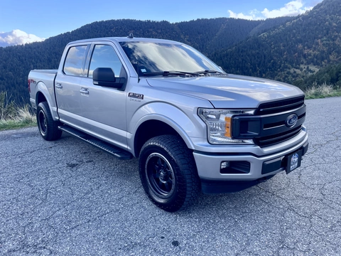Ford F-150 V8